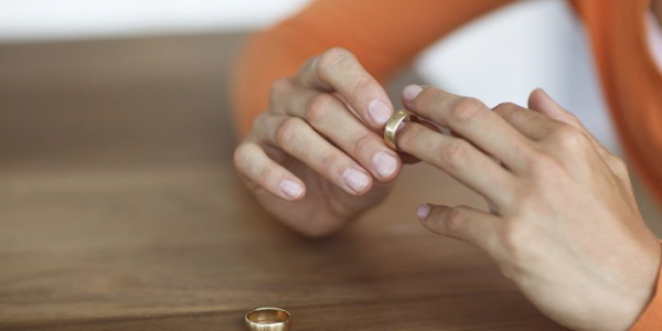 Где и как подать заявление на получение алиментов после развода