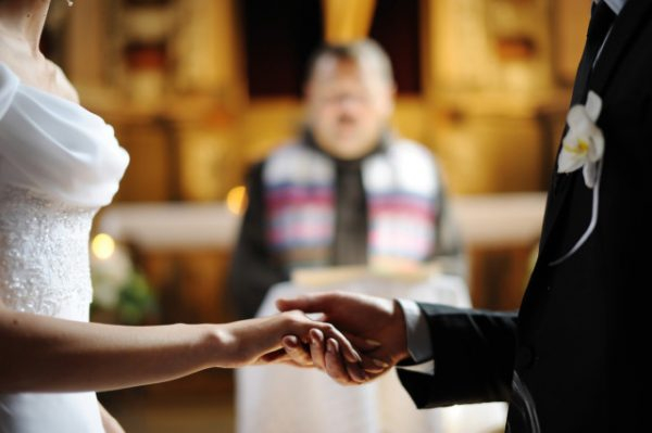 можно развенчать в церкви после развода и как проходит церемония